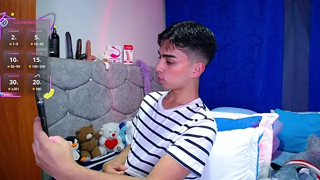 OwenBluee online show from 09-09-25, 05:17