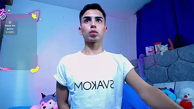 OwenBluee online show from 10-12-25, 01:51