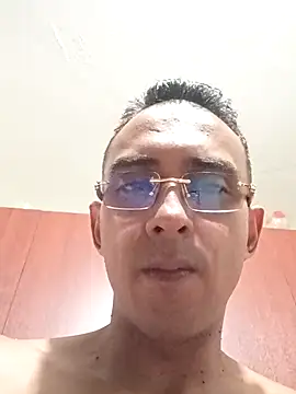 paisa233 online show from 11-08-25, 03:21