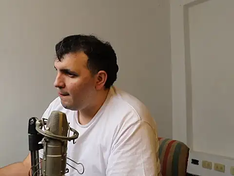 zekefotoslive online show from 12-22-25, 07:25