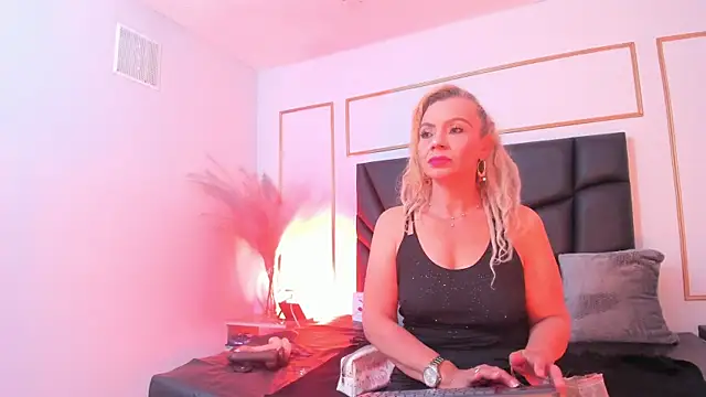 AnastasiaTaylor  online show from 06-02-26, 08:09
