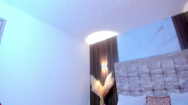 AnastasiaTaylor  online show from 10-03-25, 02:48