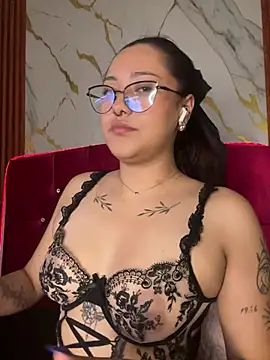 angellique 22 online show from 03-25-26, 04:34