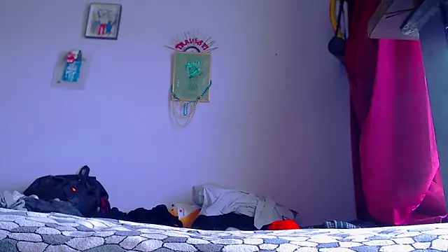 Zafiro subversiva online show from 06-23-26, 05:44