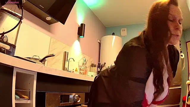 Endrocleia online show from 02-21-26, 01:29