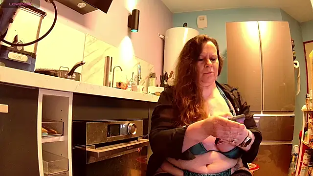 Endrocleia online show from 03-01-26, 01:49