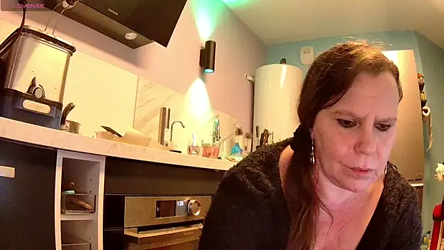 Endrocleia online show from 11-04-25, 12:36