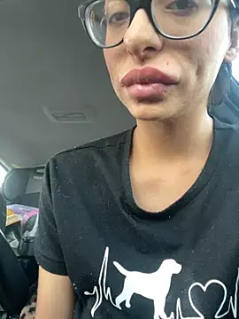 myloveforyouu online show from 10-19-25, 11:40