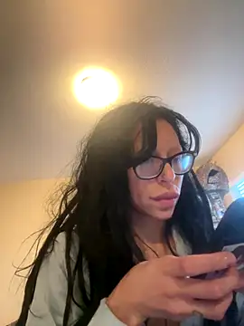 myloveforyouu online show from 12-17-25, 02:00