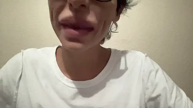 myloveforyouu online show from 04-28-26, 03:44