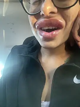 myloveforyouu online show from 12-21-25, 09:59