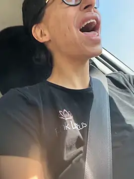 Snapshot of myloveforyouu chatting on 02-28-26, 04:17 myloveforyouu online show from 02-28-26, 04:17