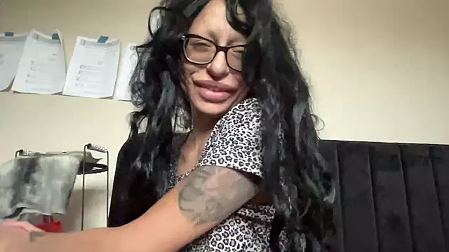 myloveforyouu online show from 04-30-26, 01:18