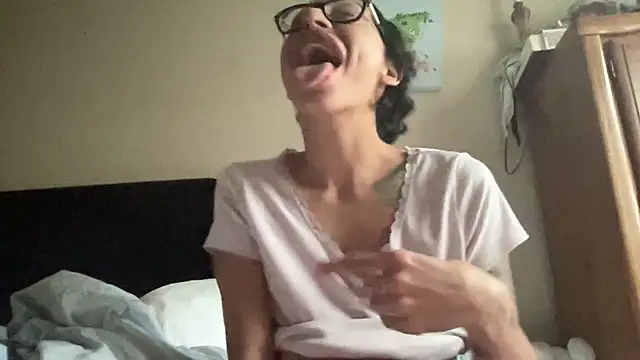 myloveforyouu online show from 04-12-26, 02:42