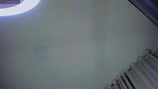 Snapshot of ANGELL06 chatting on 02-13-25, 11:58 ANGELL06 online show from 02-13-25, 11:58