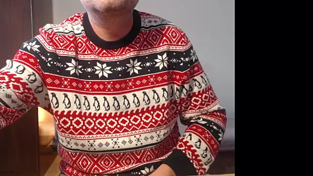 tuttiluss44 online show from 12-20-24, 11:32