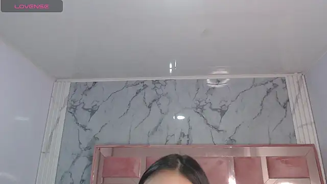 Snapshot of lizzyluk_ch chatting on 09-10-25, 04:50 lizzyluk ch online show from 09-10-25, 04:50