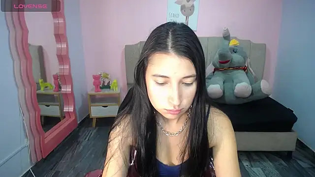 Snapshot of lizzyluk_ch chatting on 02-18-25, 04:25 lizzyluk ch online show from 02-18-25, 04:25