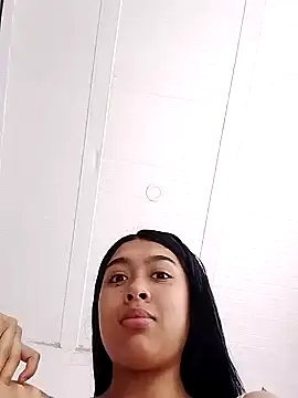 SweetLatiin  online show from 03-22-25, 02:47