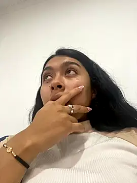 SweetLatiin  online show from 11-12-25, 08:12