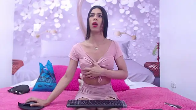 Luluu 08 online show from 09-20-25, 02:11