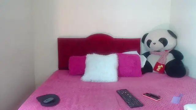 Luluu 08 online show from 03-20-25, 01:37