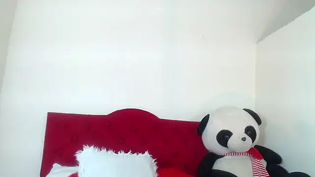 Luluu 08 online show from 02-27-25, 08:20