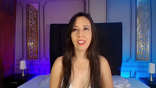 Snapshot of Bonnie__milf chatting on 09-15-25, 12:05 Bonnie milf online show from 09-15-25, 12:05