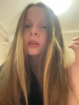 wrenlie online show from 02-25-25, 04:35