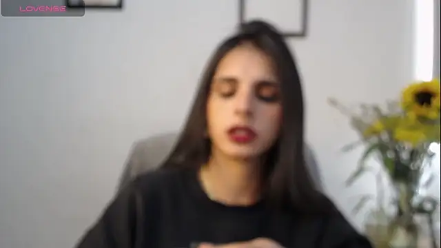 Snapshot of alma_violeta chatting on 01-30-25, 06:10 alma violeta online show from 01-30-25, 06:10