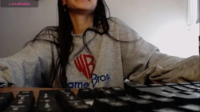 Snapshot of alma_violeta chatting on 09-28-25, 05:53 alma violeta online show from 09-28-25, 05:53
