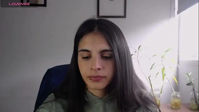 Snapshot of alma_violeta chatting on 03-07-25, 03:18 alma violeta online show from 03-07-25, 03:18