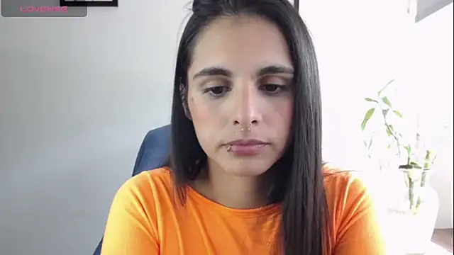 Snapshot of alma_violeta chatting on 01-16-25, 05:33 alma violeta online show from 01-16-25, 05:33