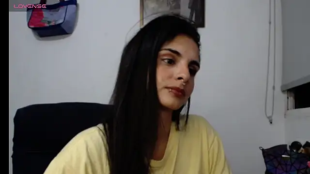 Snapshot of alma_violeta chatting on 10-08-25, 01:07 alma violeta online show from 10-08-25, 01:07