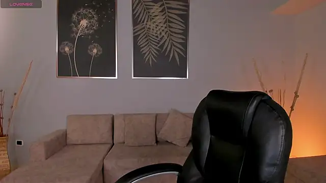 ValeriaRiveraX online show from 09-28-25, 03:57