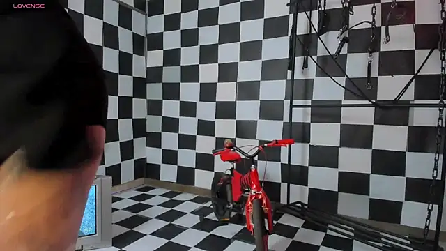 MariaHerrera  online show from 10-24-25, 10:09