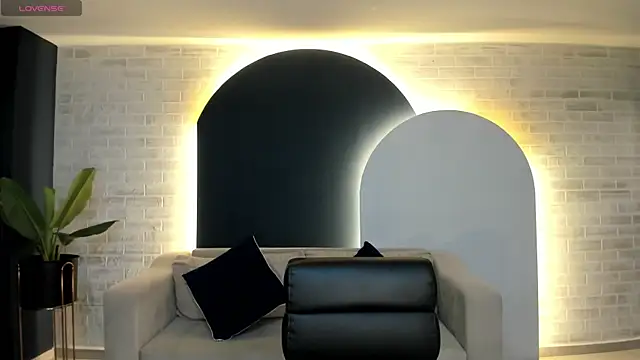 MariaHerrera  online show from 11-26-25, 09:15