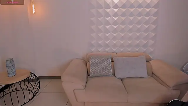 MariaHerrera  online show from 10-15-25, 09:01