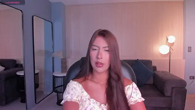 Snapshot of ArianaDumont chatting on 05-26-26, 11:19 ArianaDumont online show from 05-26-26, 11:19