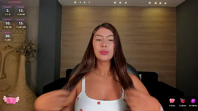 ArianaDumont online show from 04-14-26, 11:15