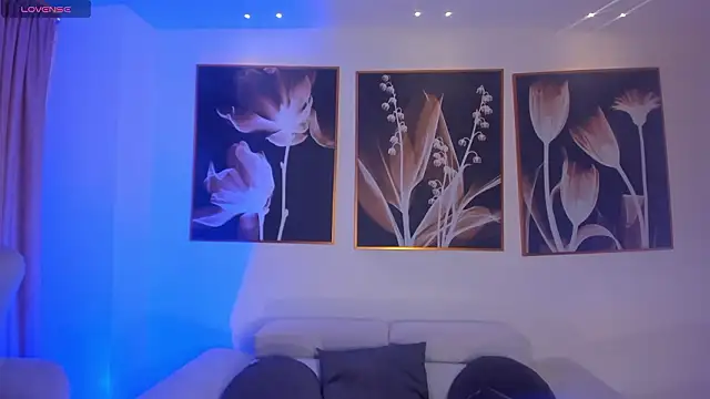 Snapshot of KatieStonne chatting on 01-16-26, 11:14 KatieStonne online show from 01-16-26, 11:14