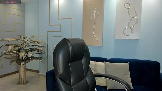 Snapshot of KatieStonne chatting on 03-11-25, 03:04 KatieStonne online show from 03-11-25, 03:04