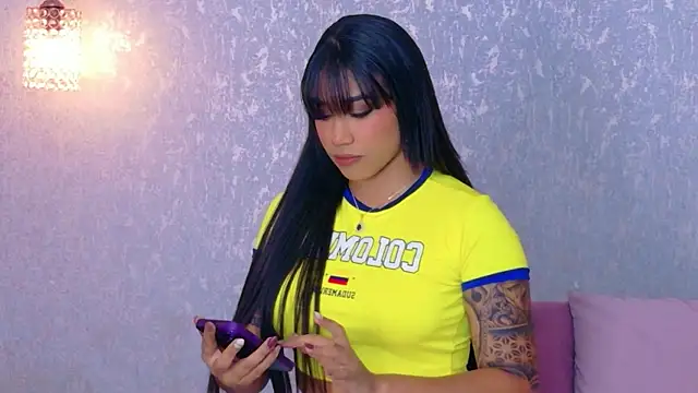 Snapshot of Salome_Diaz_ chatting on 06-28-26, 05:14 Salome Diaz online show from 06-28-26, 05:14