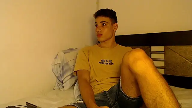 Snapshot of Babylin77 chatting on 10-18-25, 03:41 Babylin77 online show from 10-18-25, 03:41