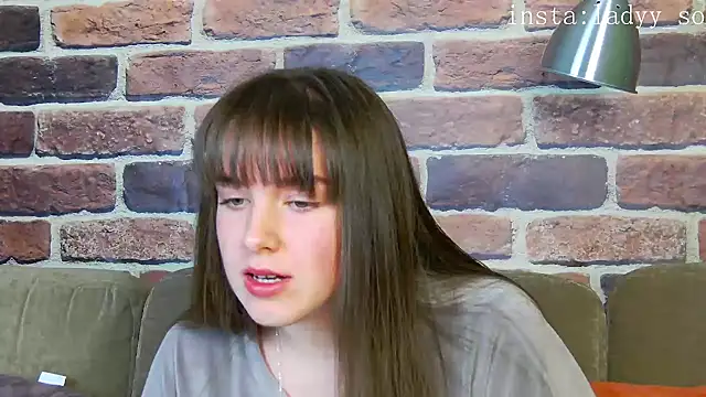 Sofia Hugs online show from 11-15-25, 09:08