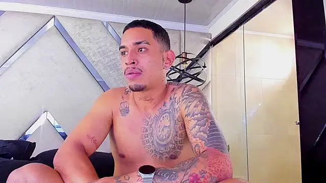 Damian09  online show from 10-27-25, 03:46