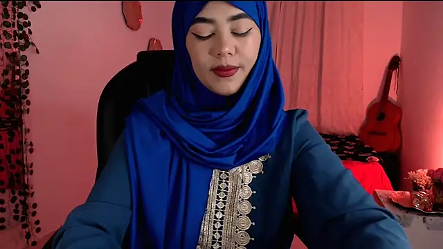 Snapshot of azzahara069 chatting on 06-07-26, 12:49 azzahara069 online show from 06-07-26, 12:49