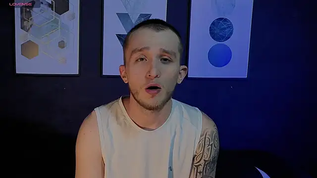 Dylanwhite23  online show from 02-24-26, 11:38