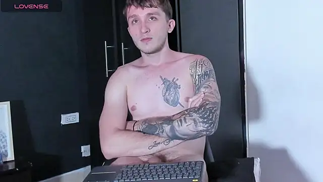 Dylanwhite23  online show from 12-16-25, 05:11