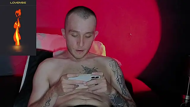 Dylanwhite23  online show from 02-07-26, 02:08